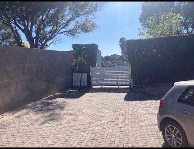 BUSINESS PROPERTY TO RENT IN WALMER